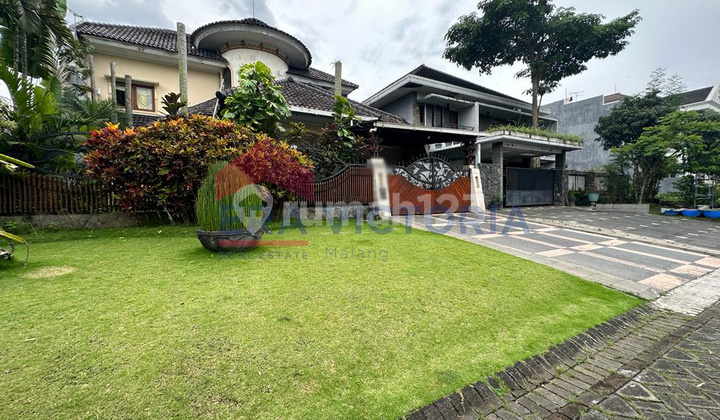 Rumah Mewah di Poros Araya, Kawasan Elit Dekat Fasum Kota 2