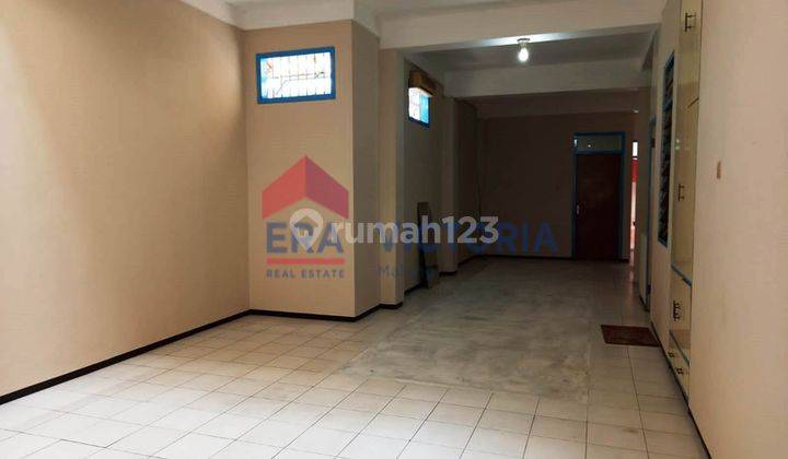 Ruko 3 Lantai di Kompleks Pasar Besar Siap Huni Ramai Pol 6
