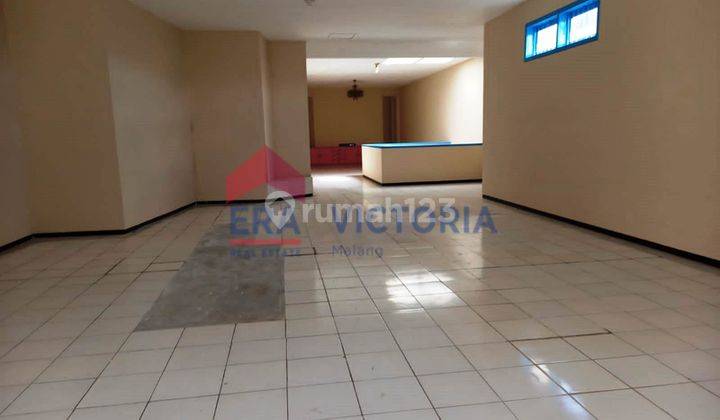 Ruko 3 Lantai di Kompleks Pasar Besar Siap Huni Ramai Pol 14