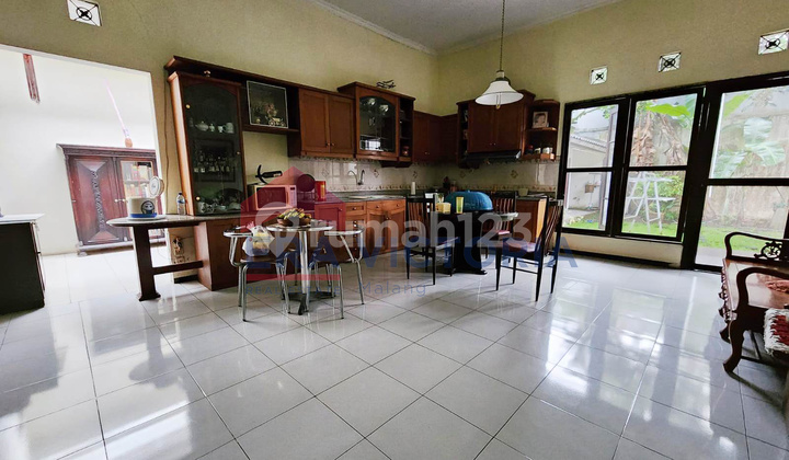 Rumah Luas Minim Sekat di Araya, Perum Fasilitas Lengkap 2