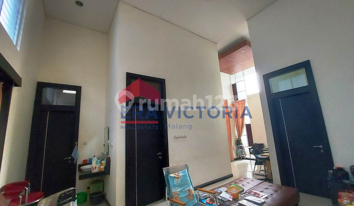 Rumah Cantik di Cluster Cantik Ijen Nirwana Area Tengah Kota