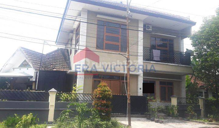 Dijual Rumah Hook 3 Lantai Lokasi Strategis 2