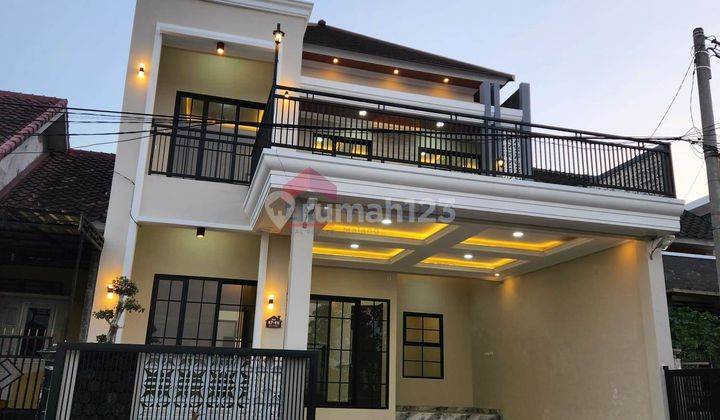 Rumah 2 Lantai Desain Classic Modern Layout Luas Dekat Umm  1