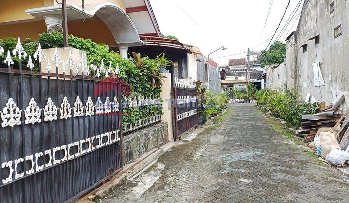 Dijual Rumah Dekat Pusat Perbelanjaan, Area Kuliner Under 1 M Kota Malang  2