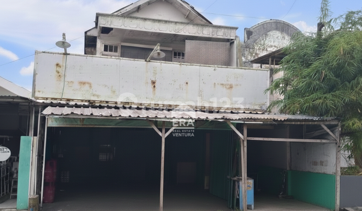 Dijual Rumah Induk Beserta Usaha Toko dan Kos - Kosan Dekat Suhat Dijual Rumah Induk Beserta Usaha Toko dan Kos - Kosan Dekat Suhat