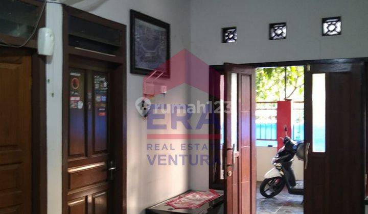 Dijual Rumah Desain Minimalis, Halaman Luas, di Bunulrejo 3