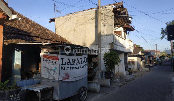 Dijual 3 Bangunan Rumah + Kos, Dekat Alun alun Dan Ramayana Mall 2