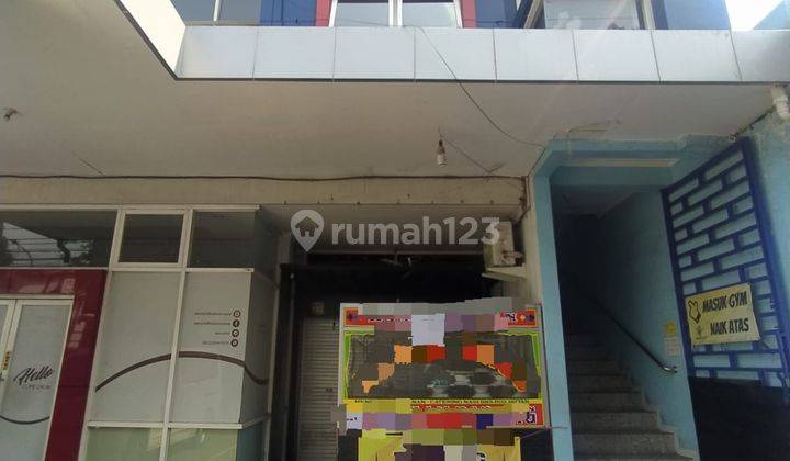 Ruko Disewakan 1 Lantai, Kondisi Bagus Lokasi Pinggir Jalan Poros Di Bawah Tempat Gym, Area Parkir Luas, Ada Dapur, Cocok Untuk Usaha Toko Fnb Menu Sehat 2