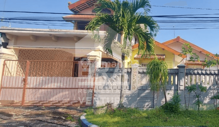 Rumah Hook 2 Lantai Di Perum Pbi Araya, Area Taman Luas 2