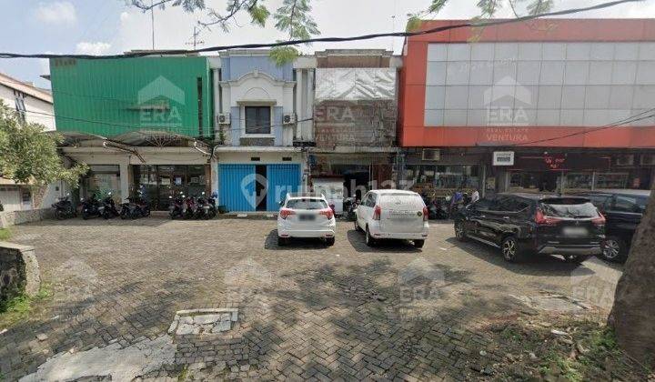 Ruko Dijual Lokasi Tengah Kota Malang, Area Parkir Luas, Dekat Um 2