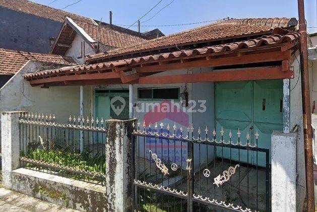 Rumah Tengah Kota Di Daerah Polehan, Dekat Stasiun Kota Baru 2