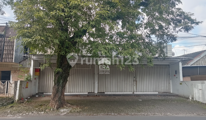 For Rent: Former Alfamart Commercial Space on Bukit Barisan Street