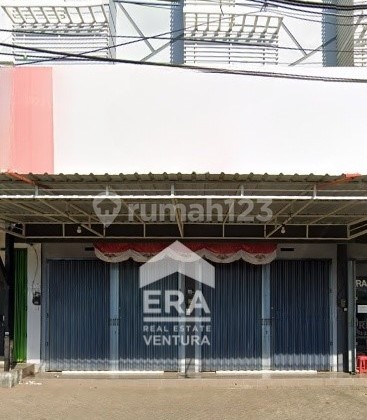 For Rent: Shop House in Galunggung, Next to Indomaret, Near University of Malang