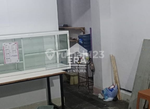 For Rent: 1-Story Commercial Space at Mt Haryono Dinoyo 2
