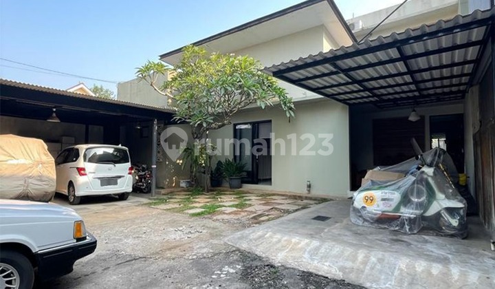 Rumah 2 Lantai di Manunggal Parigi, Halaman Luas