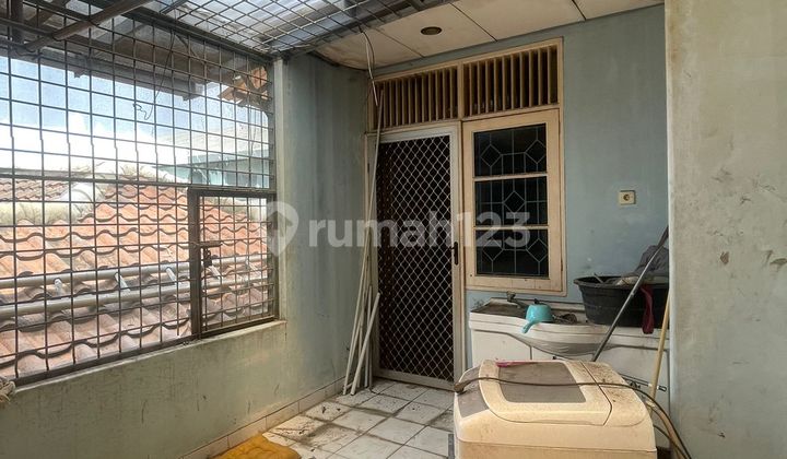 Duta Garden 1, Floor 10x17, East Facing 2