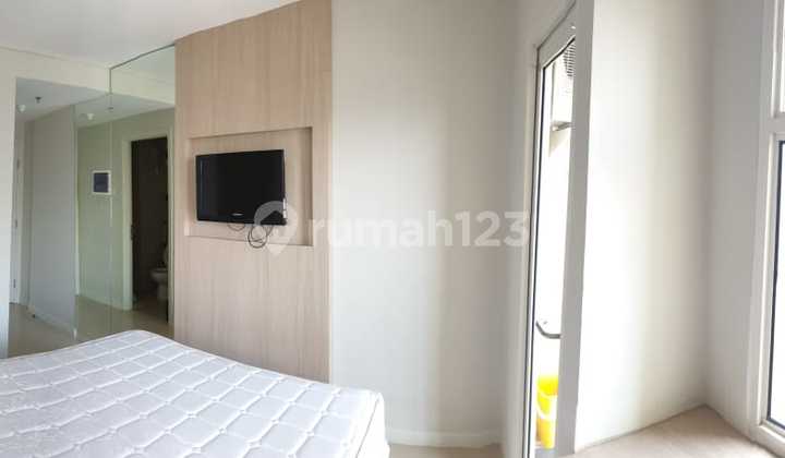 Madison Park Apartment Studio Type 36th Floor City View 2