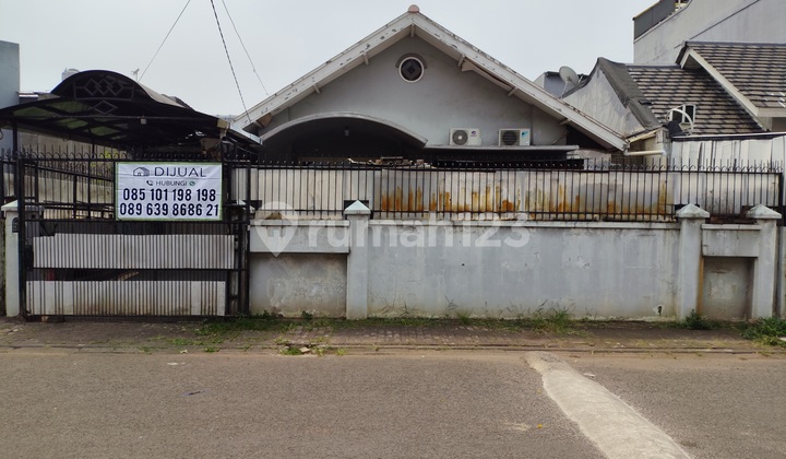 Duta Garden 12x20 hadap Selatan