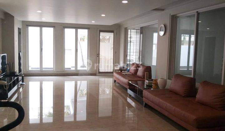 Rumah Mewah Pluit 19x20 Huk hadap Utara Timur  1