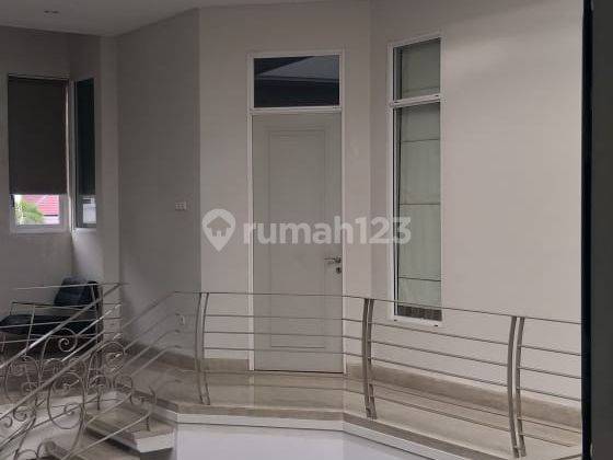 Rumah Mewah Pluit 19x20 Huk hadap Utara Timur  4