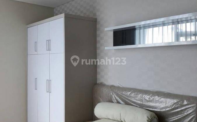 Apartemen Regatta Private Lift 176m Furnish 2