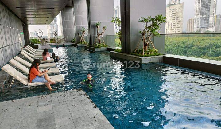 Apartemen Menara Jakarta Studio Semi Furnish Lantai 60 an View Kemayoran 1