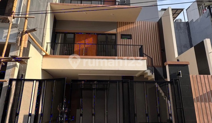 Rumah Baru Muara Karang | 8X15 - Jalan Luas - Dekat Taman 2