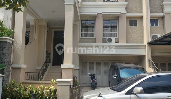 Bebas Banjir! Rumah di Belakang Mall Kelapa Gading