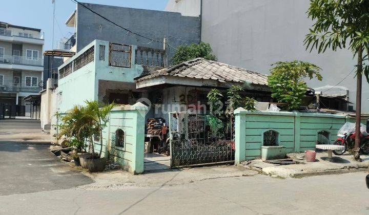 Rumah Tua Murah 12x15 Muara Karang Depan Taman 1