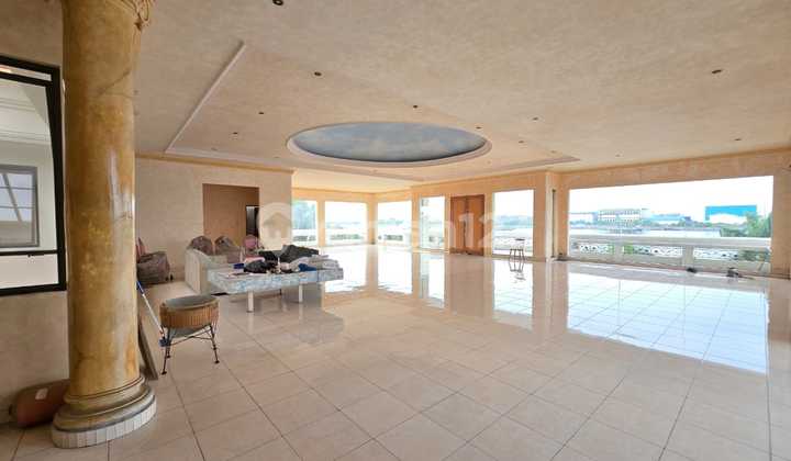 Pearl Beach House 942 M2 Luxury Title