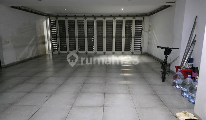Rumah Pluit 10X22 | Garasi Luas - Dekat Sekolah & Mall Rumah Pluit 10X22 | Garasi Luas - Dekat Sekolah & Mall