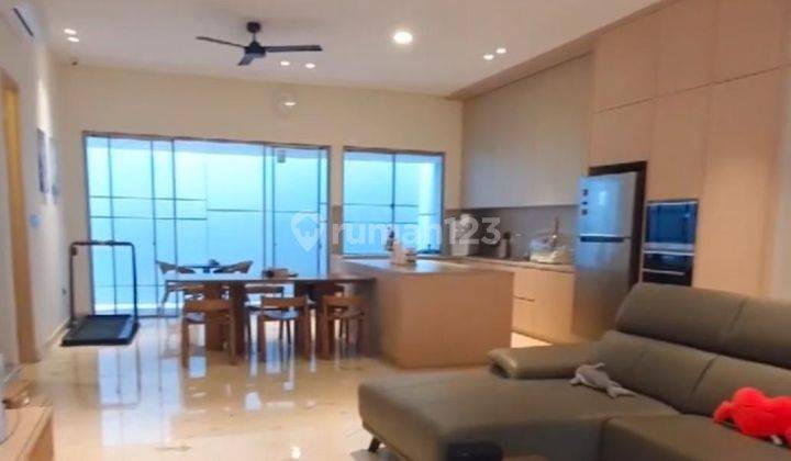 Rumah Lux Modern Pik Golf Island Dekat Lap Golf (Area Dapur Luas) 1