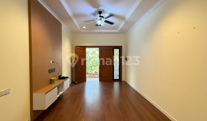 Rumah Pluit 10X22 Simple Plong Rapi - Dekat Mall - Sekolah - Halte Busway