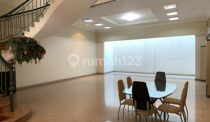 Rumah 325M di Pluit Jalan Lebar dan Dekat Akses Tol Rumah 325M di Pluit Jalan Lebar dan Dekat Akses Tol