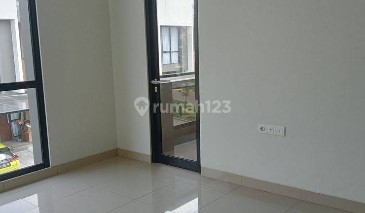 Rumah Disewa 2Lantai L7x11, Kt 4+1/Km 3+1, di Cluster MAGENTA Summarecon Bekasi  12