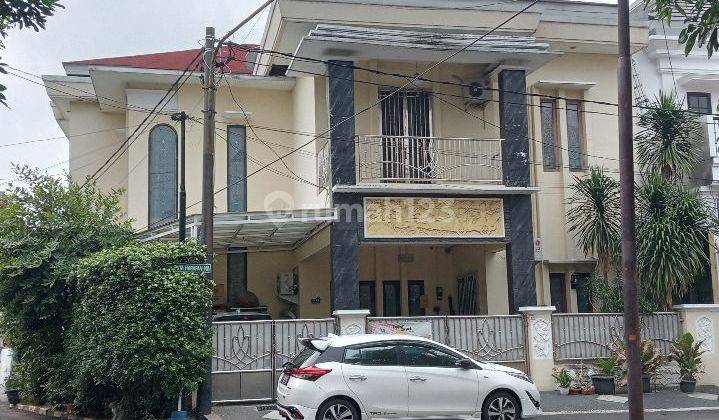 Rumah Mewah Hook 2Lantai, Lt 197m SemiFurnish Bekasi Kota .. 1