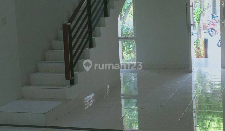 Rumah Disewa 2lantai L7x18 Renov Ada Jetpum Di Summarecon Bekasi.. 2