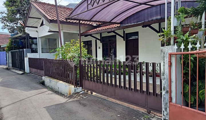 Rumah Lama Sayap Lodaya Burangrang Bandung 1