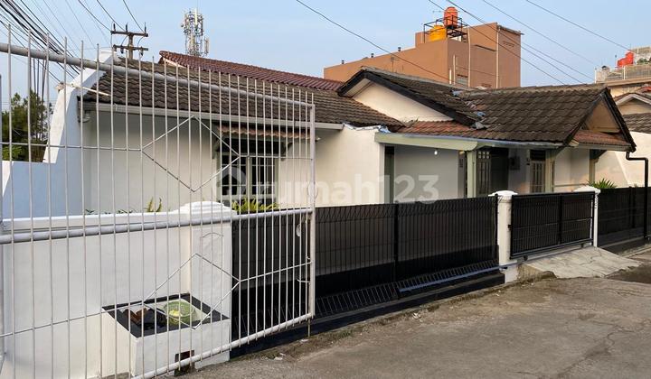 Murah ! Rumah  Komplek Margahayu Raya Barat Jarang Ada Dekat MIM 2