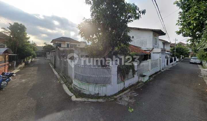RUMAH MURAH POSISI HOEK DALAM KOMPLEK MARGAHAYU BANDUNG