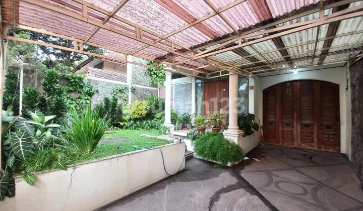 Rumah Asri Terawat Dekat ITB Dago Asri Bandung