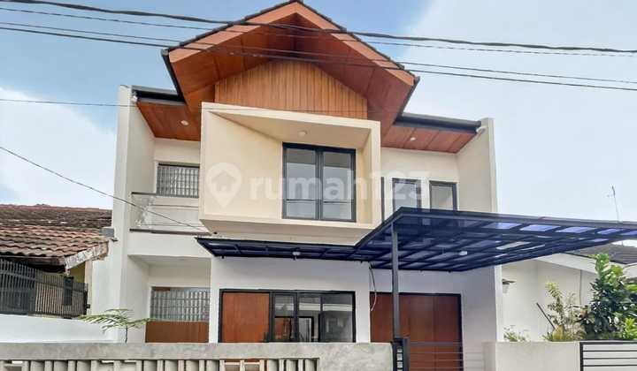 Rumah Lux Modern Tropis Dekat Griya Antapani Bandung