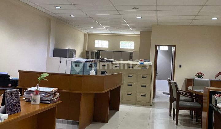 Former Central Office House in Bandung City Business District Area 2