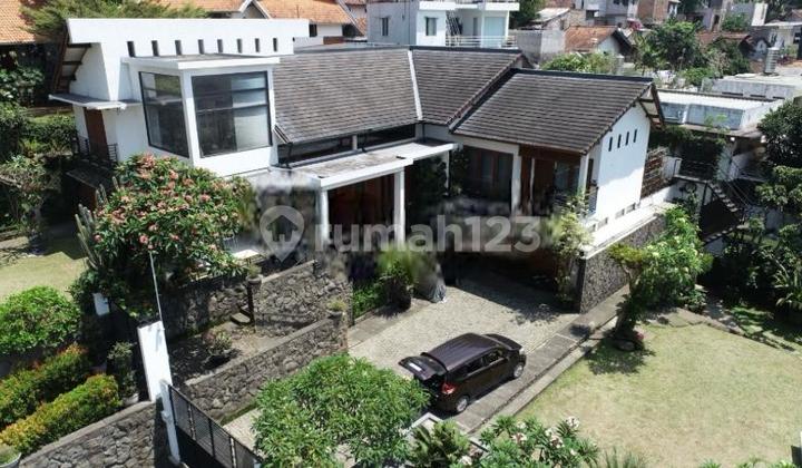 RUMAH MEWAH DAGO RESORT MODERN TROPICAL 