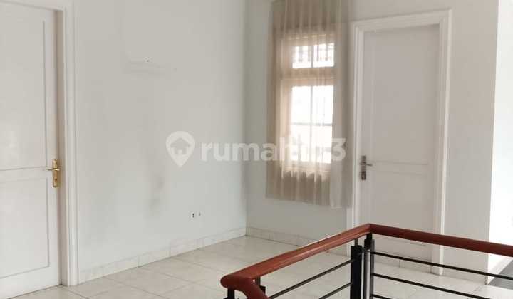 Ready-to-Occupy House in Legenda Wisata Cibubur Ready-to-Occupy House in Legenda Wisata Cibubur