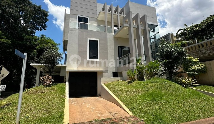 Rumah Minimalis di Legenda Wisata Cibubur Rumah Minimalis di Legenda Wisata Cibubur