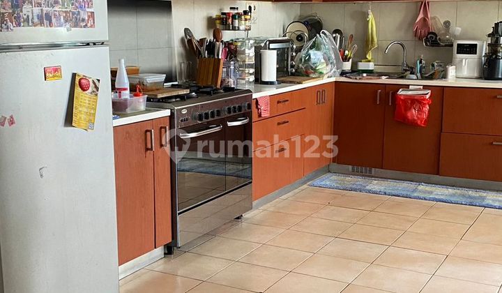 Rumah Mewah di Perumahan Elite Raffles Hills Cibubur 2