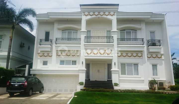 Rumah Mewah di Perumahan Asri Legenda Wisata Cibubur Rumah Mewah di Perumahan Asri Legenda Wisata Cibubur