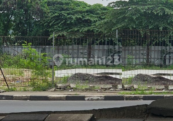 Tanah Siap Bangun di Pinggir Jalan Raya Alternative Cibubur Tanah Siap Bangun di Pinggir Jalan Raya Alternative Cibubur