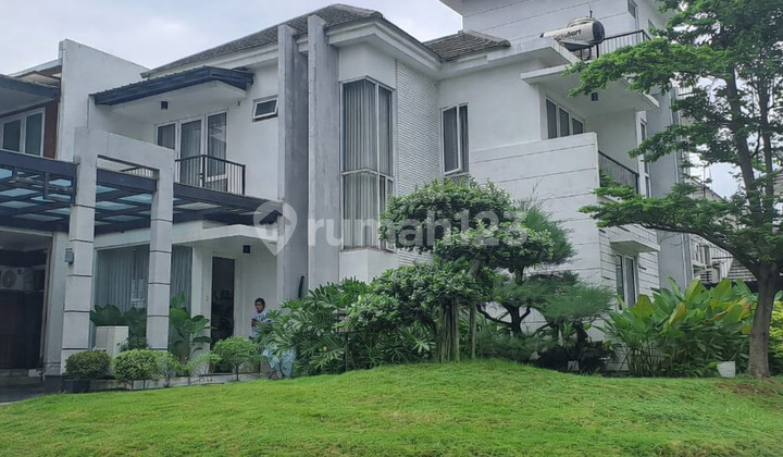 Rumah Hook Cantik di Cluster Favorite Kota Wisata Cibubur
